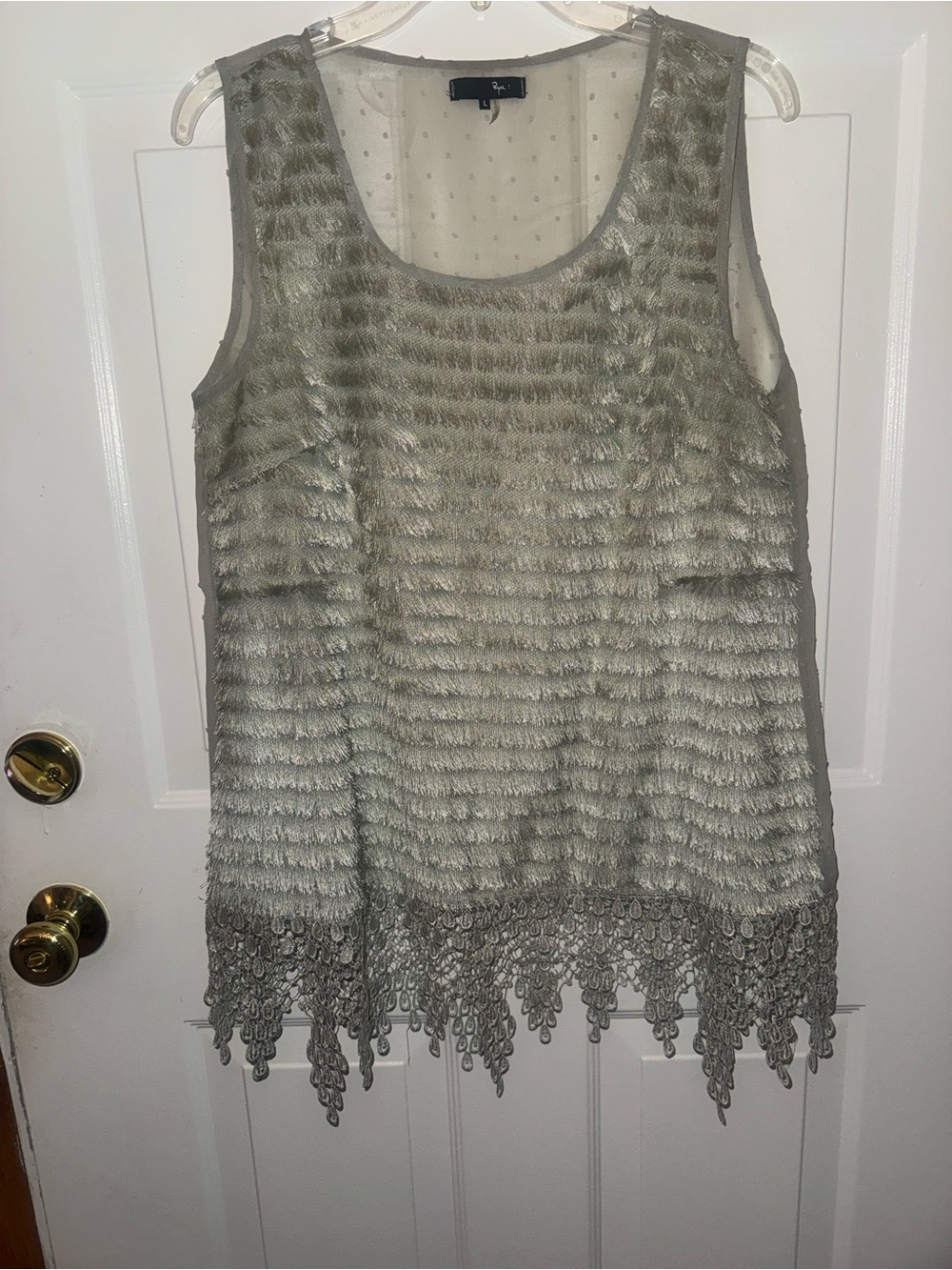 Ryu Silver-Gray Sleeveless fringe and appliqué large top